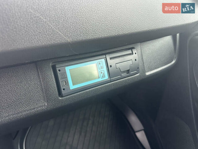 Білий Мерседес Sprinter, об'ємом двигуна 2.2 л та пробігом 256 тис. км за 27700 $, фото 47 на Automoto.ua