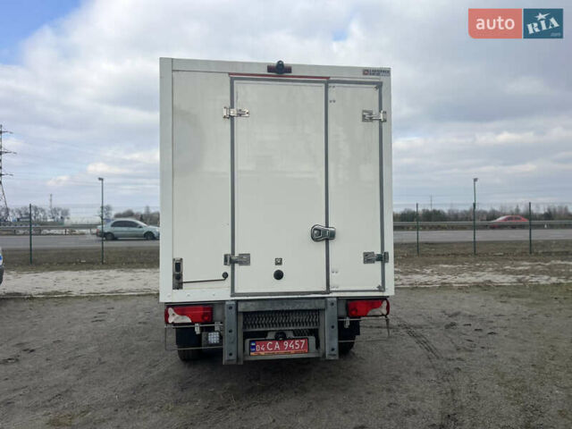 Белый Мерседес Sprinter, объемом двигателя 2.2 л и пробегом 239 тыс. км за 22500 $, фото 4 на Automoto.ua