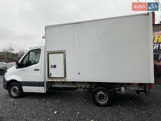 Белый Мерседес Sprinter, объемом двигателя 0 л и пробегом 330 тыс. км за 22000 $, фото 3 на Automoto.ua