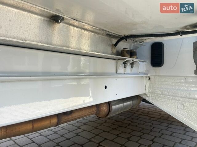 Белый Мерседес Sprinter, объемом двигателя 2.2 л и пробегом 360 тыс. км за 30800 $, фото 19 на Automoto.ua