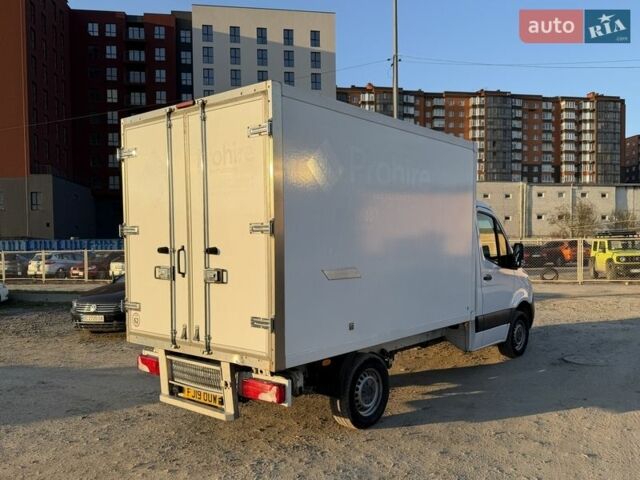 Белый Мерседес Sprinter, объемом двигателя 2.2 л и пробегом 243 тыс. км за 24700 $, фото 4 на Automoto.ua