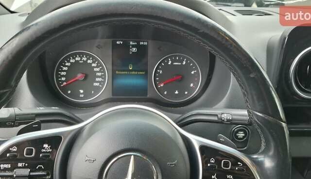 Белый Мерседес Sprinter, объемом двигателя 2.99 л и пробегом 530 тыс. км за 35000 $, фото 4 на Automoto.ua