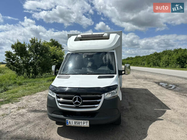 Белый Мерседес Sprinter, объемом двигателя 2.2 л и пробегом 400 тыс. км за 28999 $, фото 2 на Automoto.ua