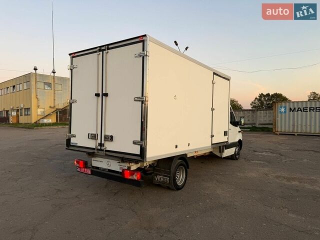 Белый Мерседес Sprinter, объемом двигателя 3 л и пробегом 386 тыс. км за 42000 $, фото 3 на Automoto.ua