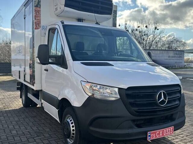 Белый Мерседес Sprinter, объемом двигателя 2.2 л и пробегом 218 тыс. км за 34550 $, фото 1 на Automoto.ua