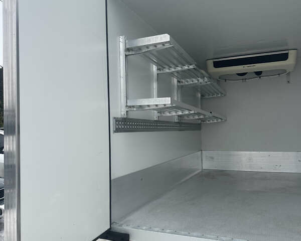 Білий Мерседес Sprinter, об'ємом двигуна 2.2 л та пробігом 256 тис. км за 27700 $, фото 21 на Automoto.ua