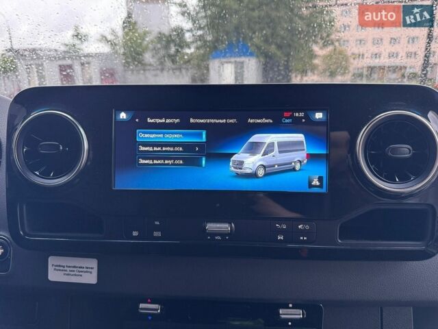 Білий Мерседес Sprinter, об'ємом двигуна 2.99 л та пробігом 481 тис. км за 34000 $, фото 31 на Automoto.ua