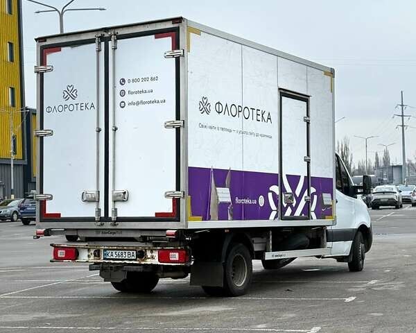 Белый Мерседес Sprinter, объемом двигателя 2.99 л и пробегом 472 тыс. км за 34000 $, фото 5 на Automoto.ua