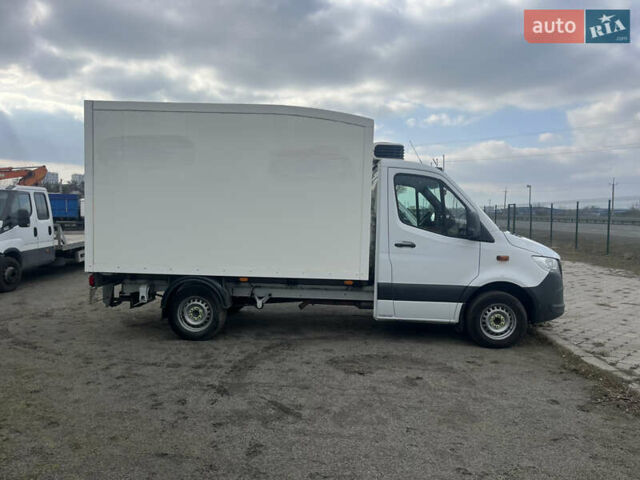 Белый Мерседес Sprinter, объемом двигателя 2.2 л и пробегом 239 тыс. км за 22500 $, фото 3 на Automoto.ua