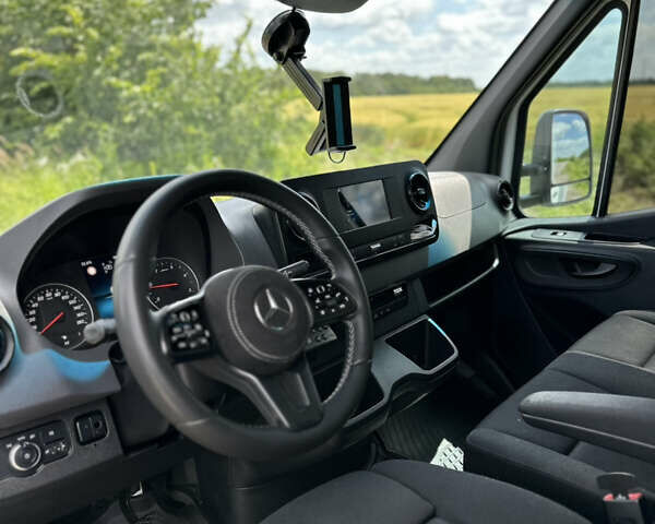 Белый Мерседес Sprinter, объемом двигателя 2.2 л и пробегом 400 тыс. км за 28999 $, фото 21 на Automoto.ua