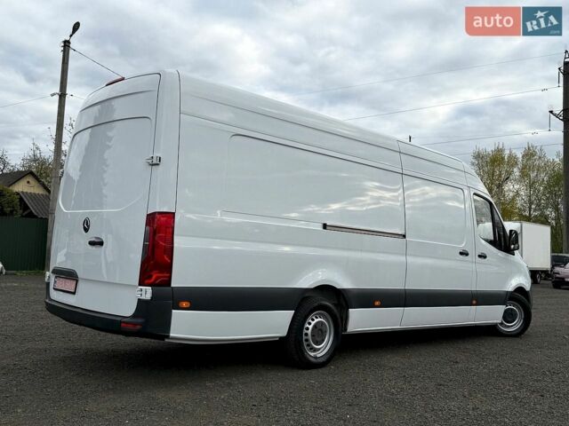 Белый Мерседес Sprinter, объемом двигателя 3 л и пробегом 236 тыс. км за 31000 $, фото 6 на Automoto.ua