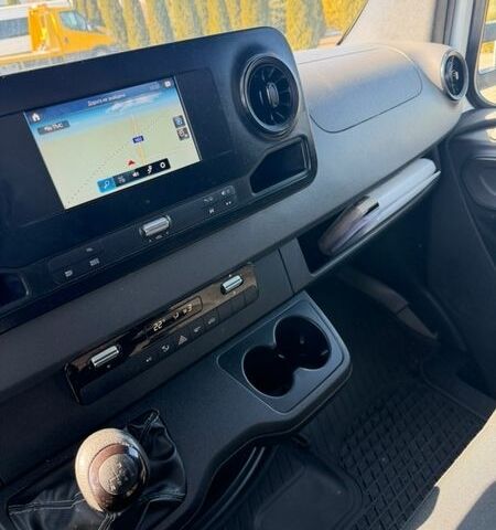 Белый Мерседес Sprinter, объемом двигателя 2.14 л и пробегом 234 тыс. км за 24000 $, фото 10 на Automoto.ua