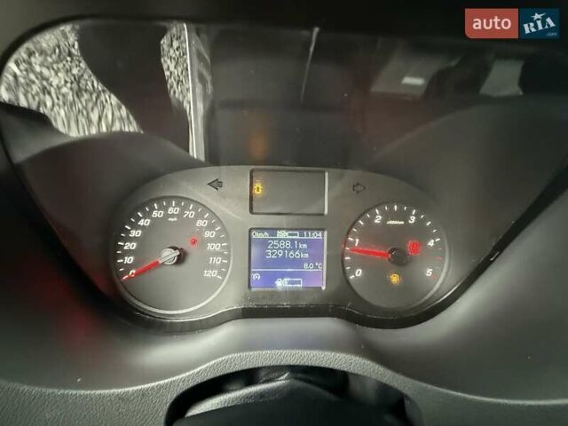 Белый Мерседес Sprinter, объемом двигателя 0 л и пробегом 330 тыс. км за 22000 $, фото 14 на Automoto.ua