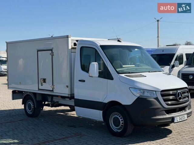 Белый Мерседес Sprinter, объемом двигателя 2.14 л и пробегом 234 тыс. км за 24000 $, фото 2 на Automoto.ua
