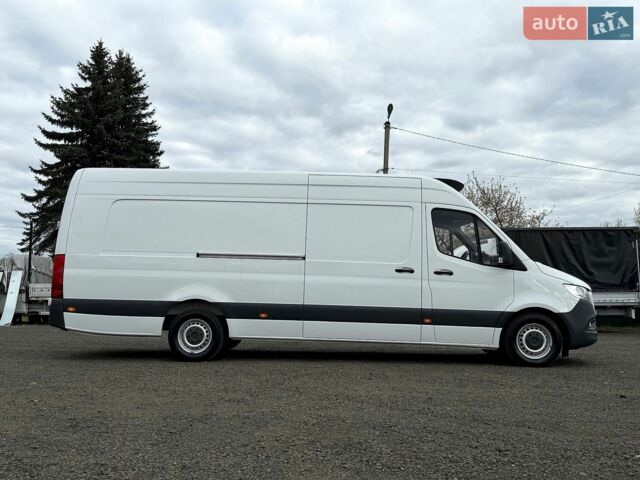 Белый Мерседес Sprinter, объемом двигателя 3 л и пробегом 236 тыс. км за 30000 $, фото 5 на Automoto.ua