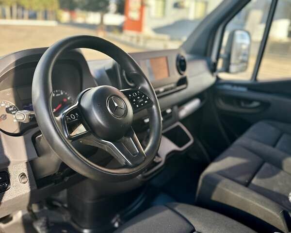Белый Мерседес Sprinter, объемом двигателя 2.2 л и пробегом 218 тыс. км за 34550 $, фото 51 на Automoto.ua