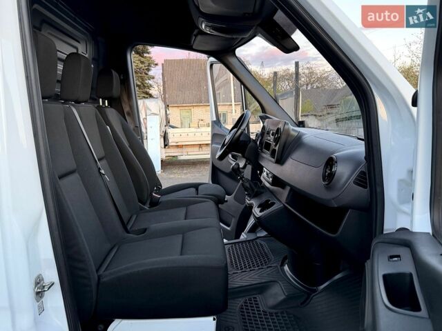 Белый Мерседес Sprinter, объемом двигателя 3 л и пробегом 236 тыс. км за 31000 $, фото 24 на Automoto.ua