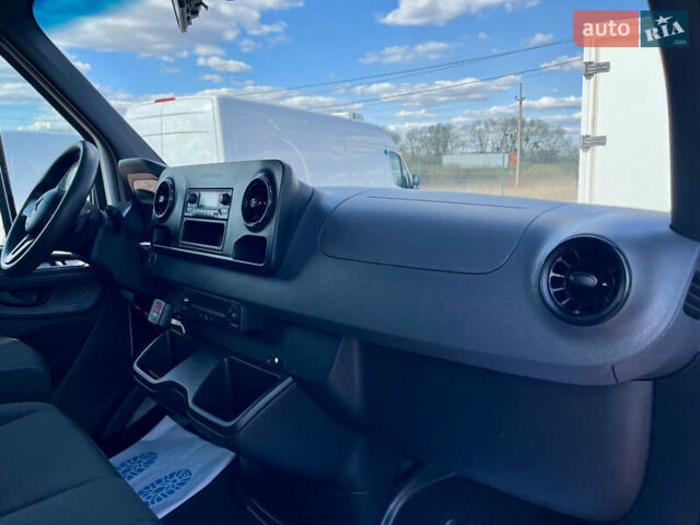 Белый Мерседес Sprinter, объемом двигателя 2.1 л и пробегом 244 тыс. км за 23750 $, фото 23 на Automoto.ua