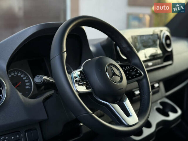 Белый Мерседес Sprinter, объемом двигателя 2.99 л и пробегом 20 тыс. км за 70000 $, фото 22 на Automoto.ua