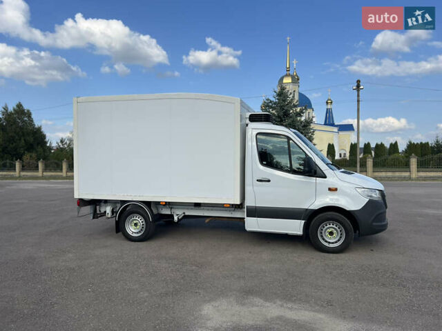 Белый Мерседес Sprinter, объемом двигателя 2.1 л и пробегом 275 тыс. км за 22700 $, фото 3 на Automoto.ua