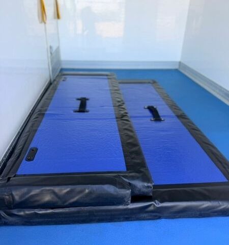 Белый Мерседес Sprinter, объемом двигателя 2.1 л и пробегом 399 тыс. км за 25500 $, фото 21 на Automoto.ua