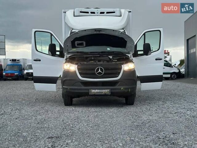 Белый Мерседес Sprinter, объемом двигателя 2.2 л и пробегом 190 тыс. км за 35900 $, фото 27 на Automoto.ua