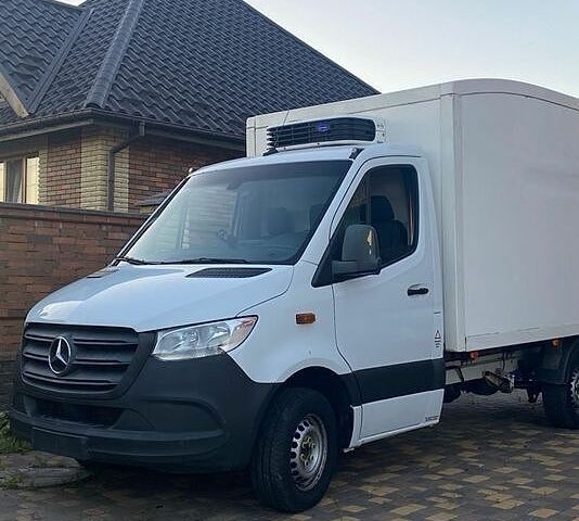 Белый Мерседес Sprinter, объемом двигателя 2.1 л и пробегом 270 тыс. км за 22100 $, фото 12 на Automoto.ua