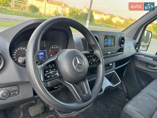 Белый Мерседес Sprinter, объемом двигателя 2.2 л и пробегом 300 тыс. км за 32500 $, фото 21 на Automoto.ua