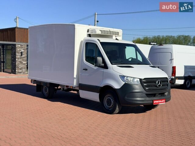 Белый Мерседес Sprinter, объемом двигателя 2.1 л и пробегом 253 тыс. км за 26500 $, фото 2 на Automoto.ua