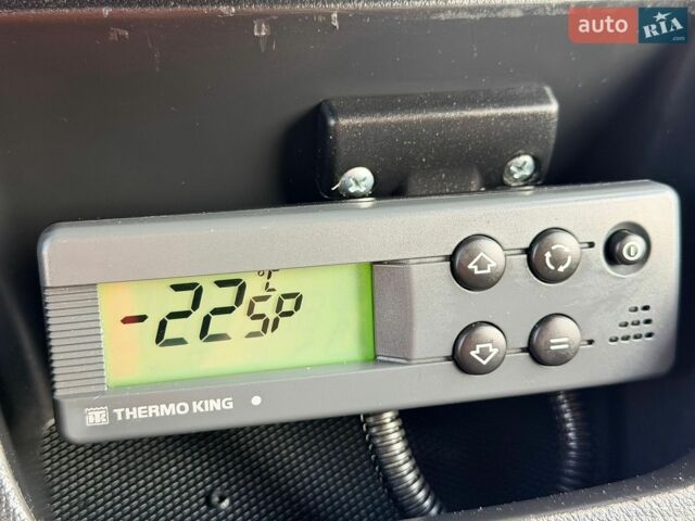 Белый Мерседес Sprinter, объемом двигателя 2.1 л и пробегом 326 тыс. км за 26900 $, фото 19 на Automoto.ua