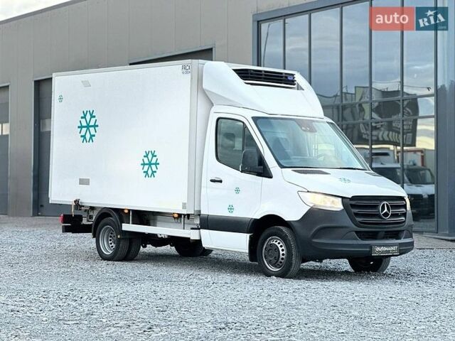Белый Мерседес Sprinter, объемом двигателя 2.2 л и пробегом 142 тыс. км за 34900 $, фото 5 на Automoto.ua
