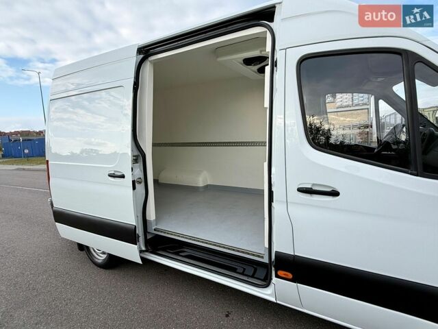 Белый Мерседес Sprinter, объемом двигателя 2.2 л и пробегом 315 тыс. км за 26200 $, фото 40 на Automoto.ua
