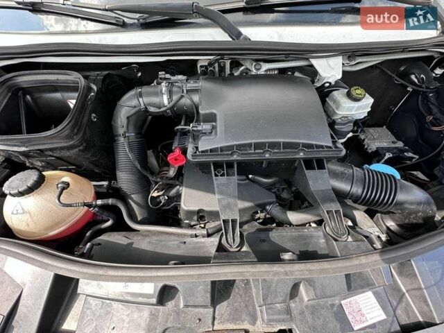 Белый Мерседес Sprinter, объемом двигателя 2.2 л и пробегом 200 тыс. км за 27900 $, фото 26 на Automoto.ua