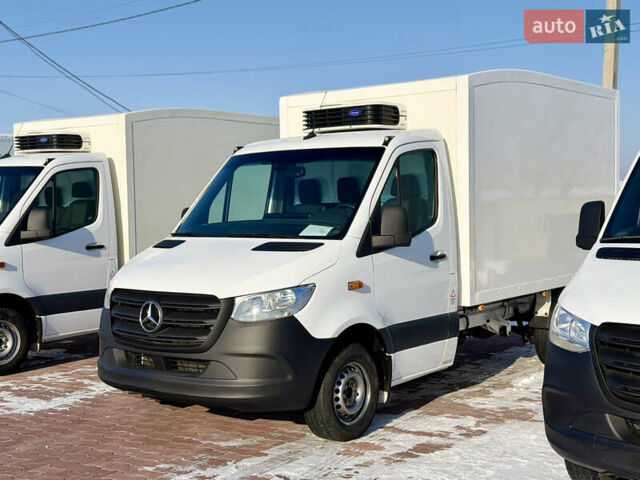 Белый Мерседес Sprinter, объемом двигателя 2 л и пробегом 242 тыс. км за 24900 $, фото 1 на Automoto.ua