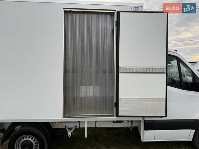Белый Мерседес Sprinter, объемом двигателя 2.2 л и пробегом 229 тыс. км за 30650 $, фото 18 на Automoto.ua
