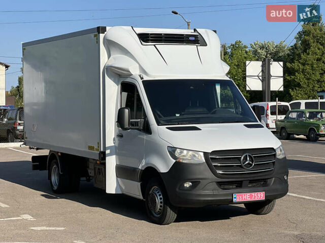 Белый Мерседес Sprinter, объемом двигателя 2.2 л и пробегом 273 тыс. км за 33500 $, фото 4 на Automoto.ua