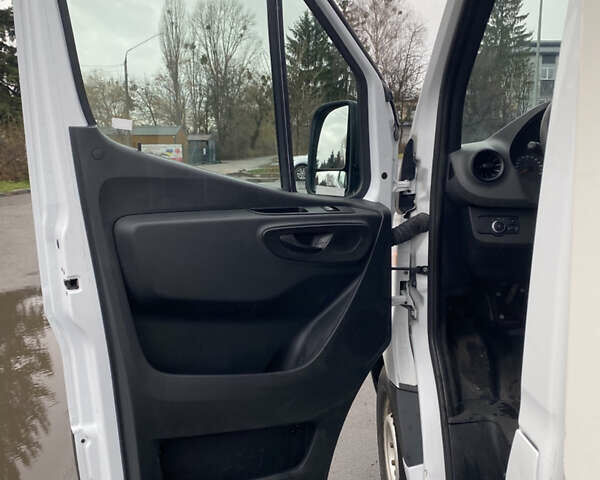 Білий Мерседес Sprinter, об'ємом двигуна 0 л та пробігом 250 тис. км за 23550 $, фото 10 на Automoto.ua