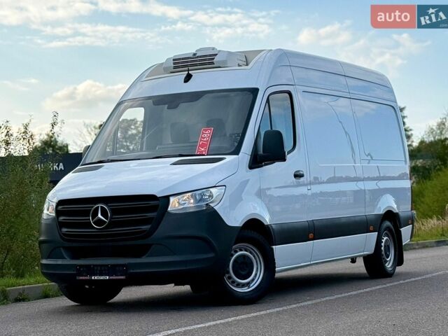 Белый Мерседес Sprinter, объемом двигателя 2.2 л и пробегом 315 тыс. км за 26200 $, фото 2 на Automoto.ua