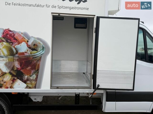 Белый Мерседес Sprinter, объемом двигателя 2.2 л и пробегом 242 тыс. км за 35800 $, фото 14 на Automoto.ua