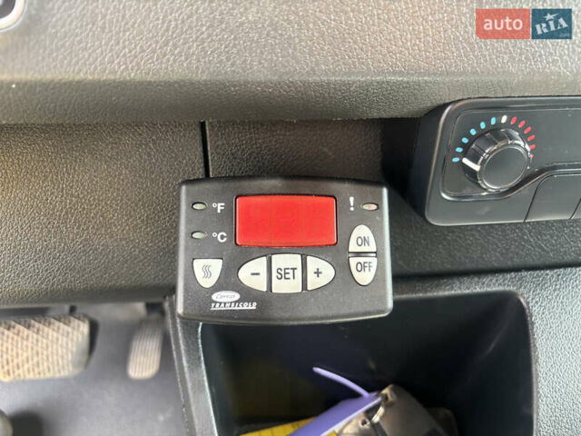 Білий Мерседес Sprinter, об'ємом двигуна 2.2 л та пробігом 229 тис. км за 21900 $, фото 15 на Automoto.ua