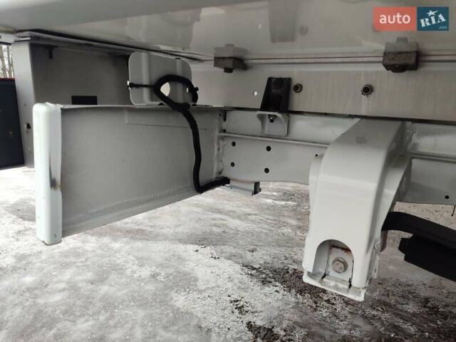 Білий Мерседес Sprinter, об'ємом двигуна 2.1 л та пробігом 295 тис. км за 25900 $, фото 14 на Automoto.ua