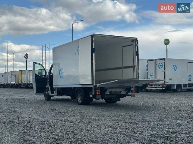 Белый Мерседес Sprinter, объемом двигателя 2.2 л и пробегом 190 тыс. км за 35900 $, фото 31 на Automoto.ua