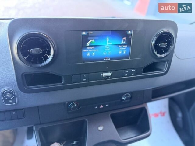 Белый Мерседес Sprinter, объемом двигателя 2.1 л и пробегом 399 тыс. км за 25500 $, фото 27 на Automoto.ua