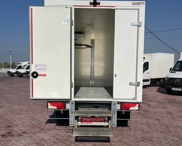 Белый Мерседес Sprinter, объемом двигателя 2 л и пробегом 269 тыс. км за 26500 $, фото 8 на Automoto.ua
