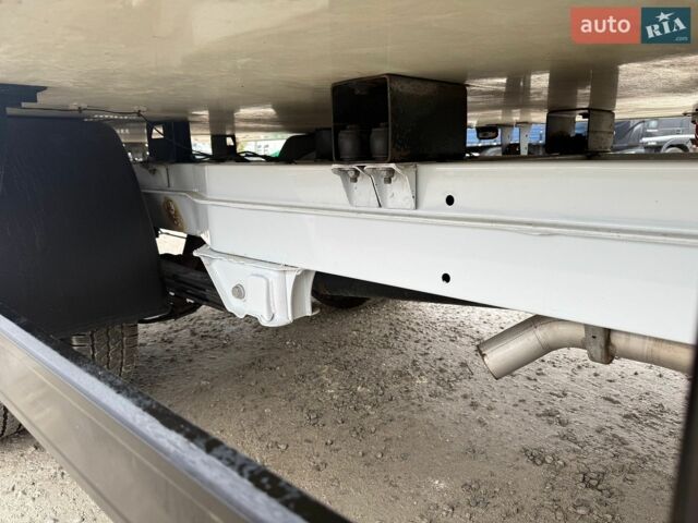 Белый Мерседес Sprinter, объемом двигателя 2.2 л и пробегом 242 тыс. км за 35800 $, фото 45 на Automoto.ua