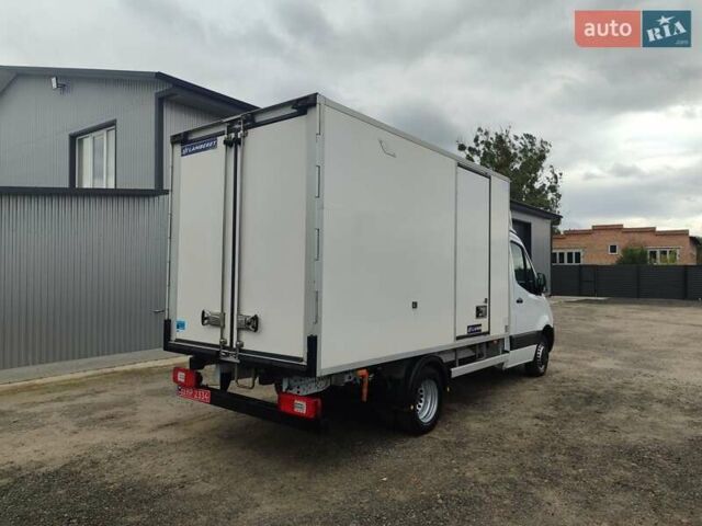 Белый Мерседес Sprinter, объемом двигателя 3 л и пробегом 341 тыс. км за 39700 $, фото 7 на Automoto.ua