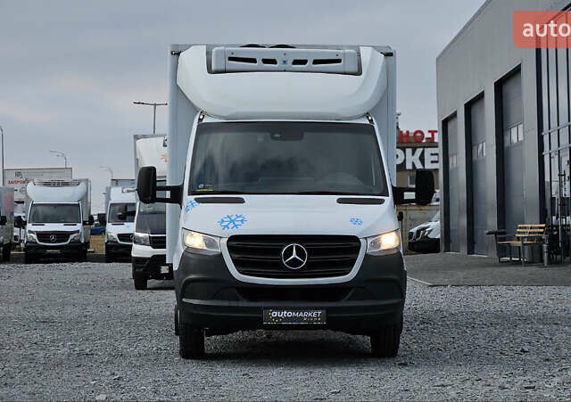 Белый Мерседес Sprinter, объемом двигателя 2.2 л и пробегом 190 тыс. км за 35900 $, фото 11 на Automoto.ua