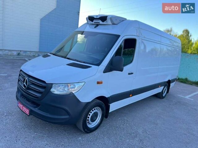 Белый Мерседес Sprinter, объемом двигателя 3 л и пробегом 279 тыс. км за 32999 $, фото 3 на Automoto.ua