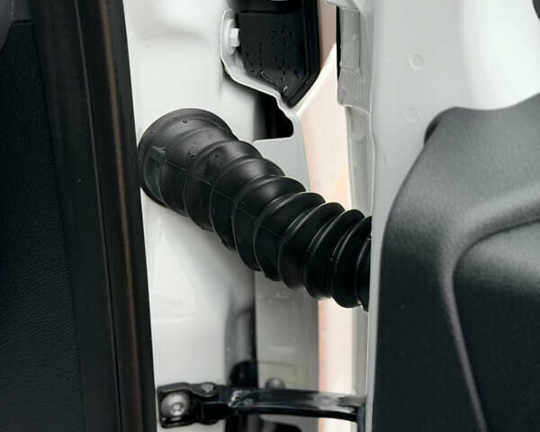 Белый Мерседес Sprinter, объемом двигателя 2 л и пробегом 192 тыс. км за 26500 $, фото 12 на Automoto.ua