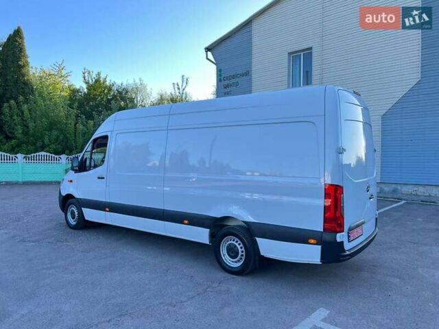 Белый Мерседес Sprinter, объемом двигателя 3 л и пробегом 279 тыс. км за 32999 $, фото 7 на Automoto.ua